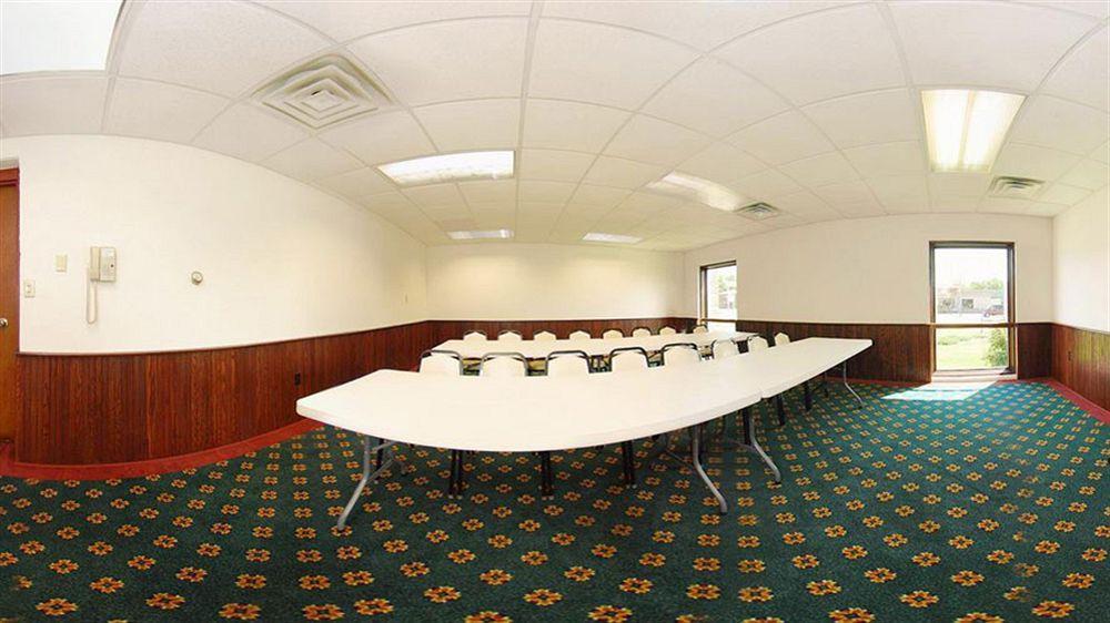 Econo Lodge Wisconsin Rapids Exterior photo